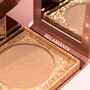 Bellamianta Illuminating Bronzing PowderAlternative Image3